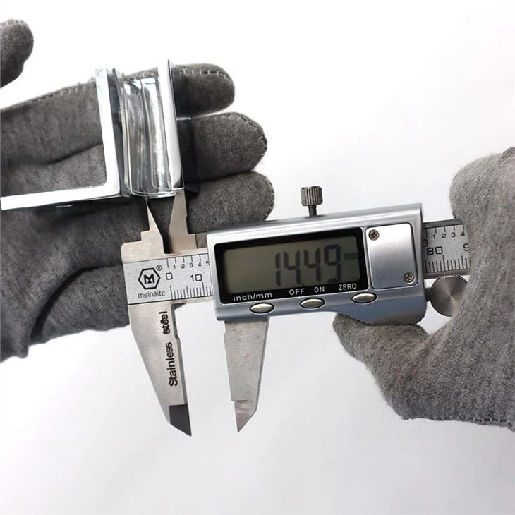 Left hand sleeve over glass clamp (10)